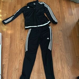 Adidas sweatsuit